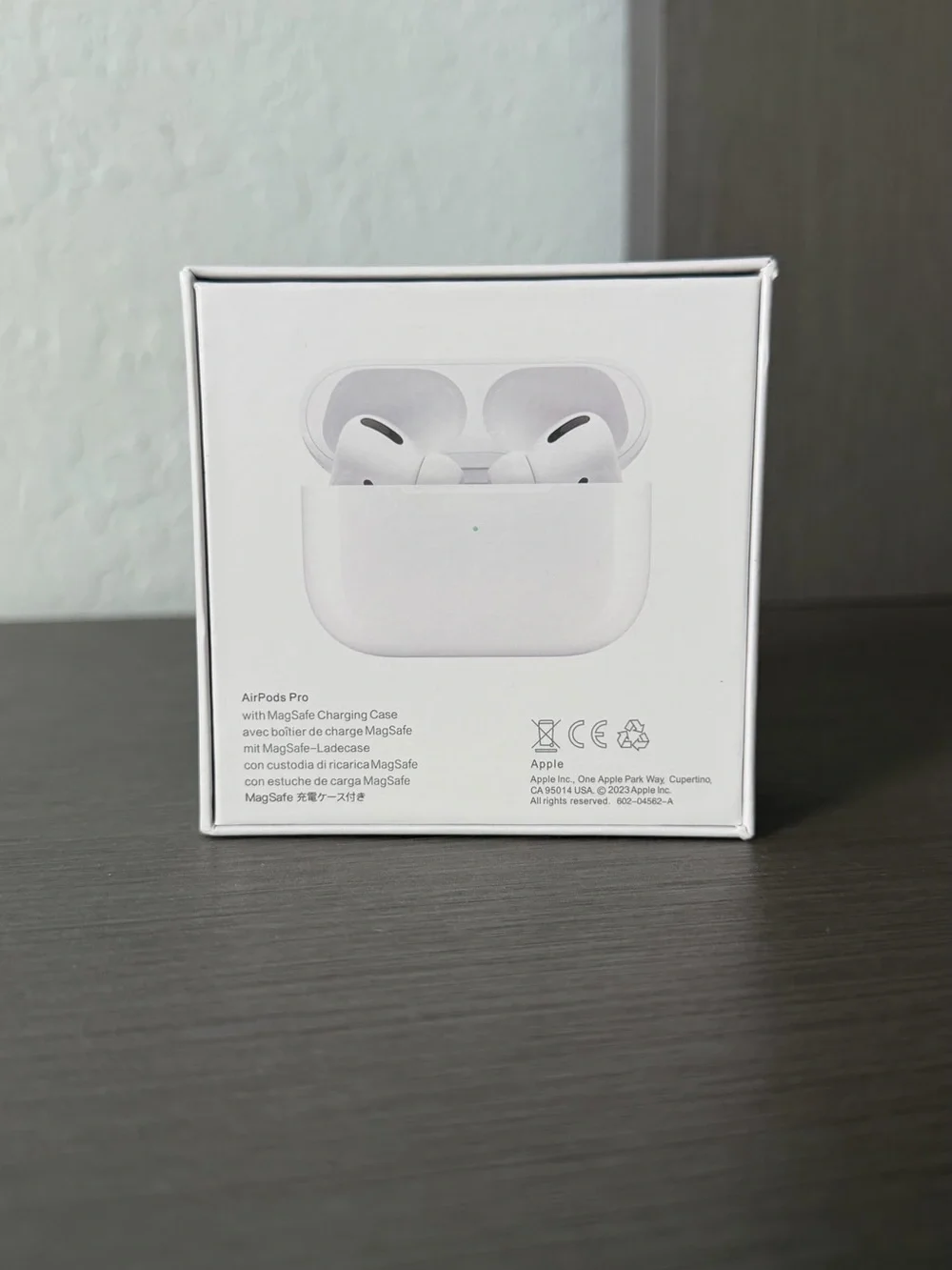 White Wireless Earbuds Box